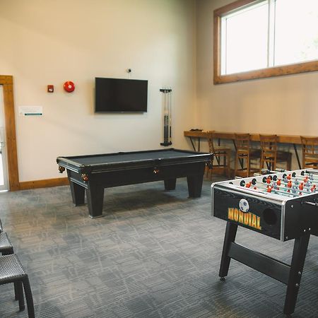 Elkhorn Resort, Spa, And Conference Centre Wasagaming Extérieur photo