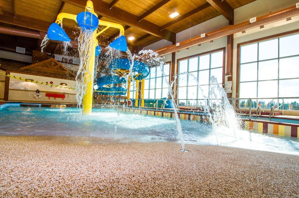 Elkhorn Resort, Spa, And Conference Centre Wasagaming Extérieur photo