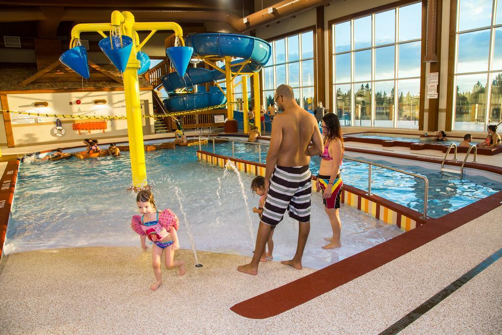 Elkhorn Resort, Spa, And Conference Centre Wasagaming Extérieur photo