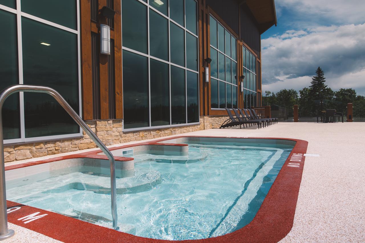 Elkhorn Resort, Spa, And Conference Centre Wasagaming Extérieur photo
