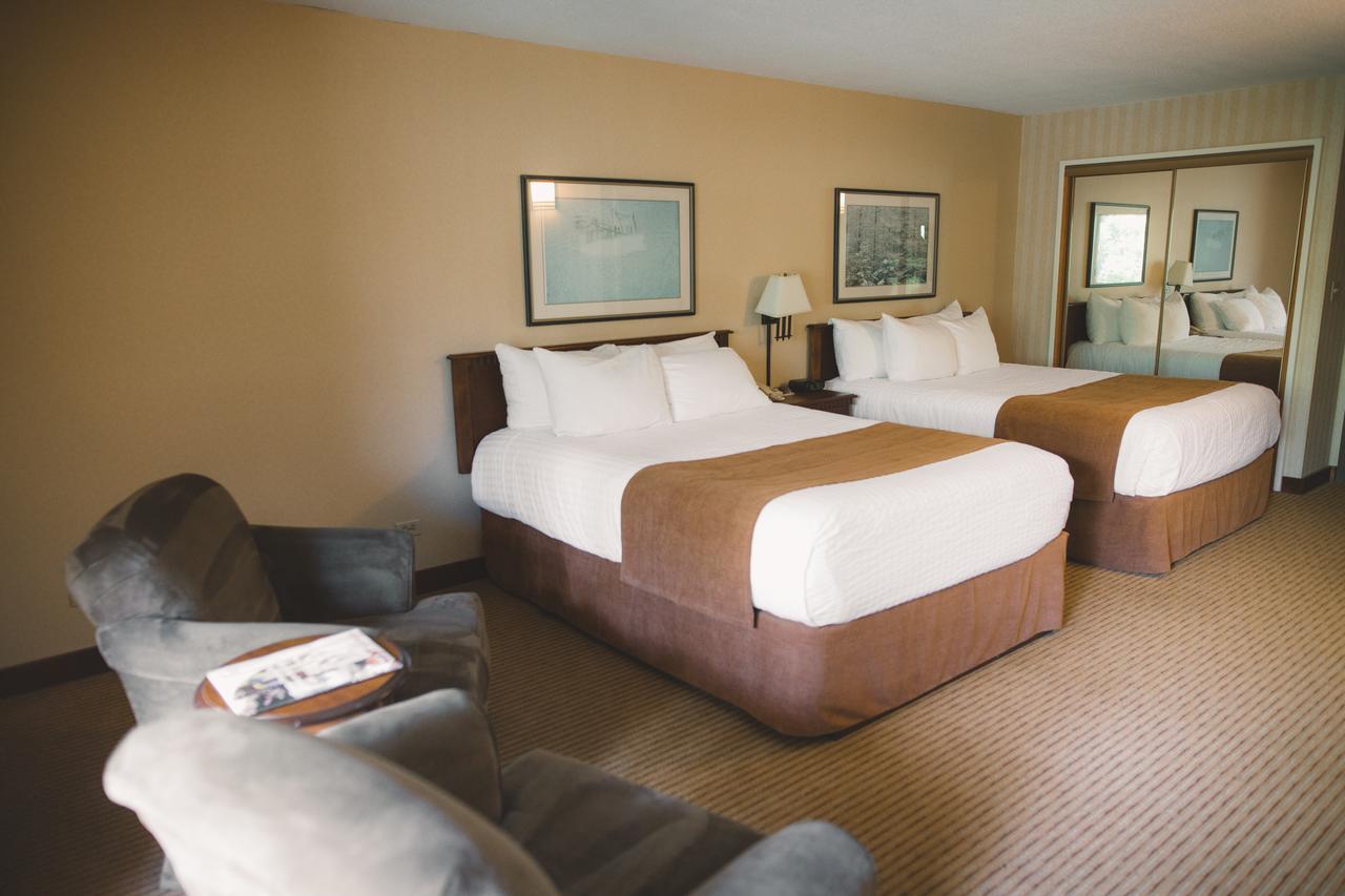 Elkhorn Resort, Spa, And Conference Centre Wasagaming Extérieur photo