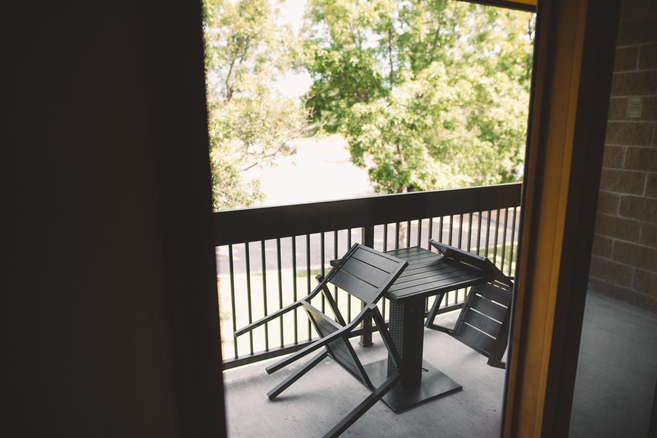 Elkhorn Resort, Spa, And Conference Centre Wasagaming Extérieur photo