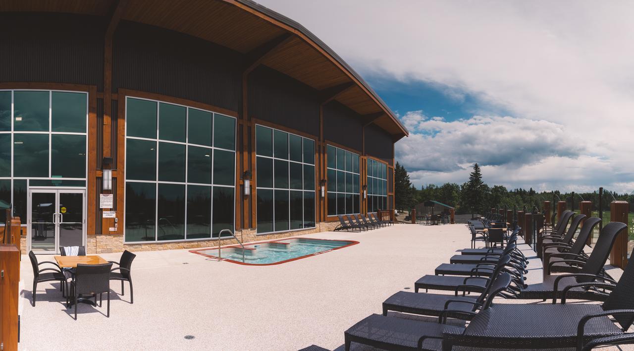 Elkhorn Resort, Spa, And Conference Centre Wasagaming Extérieur photo