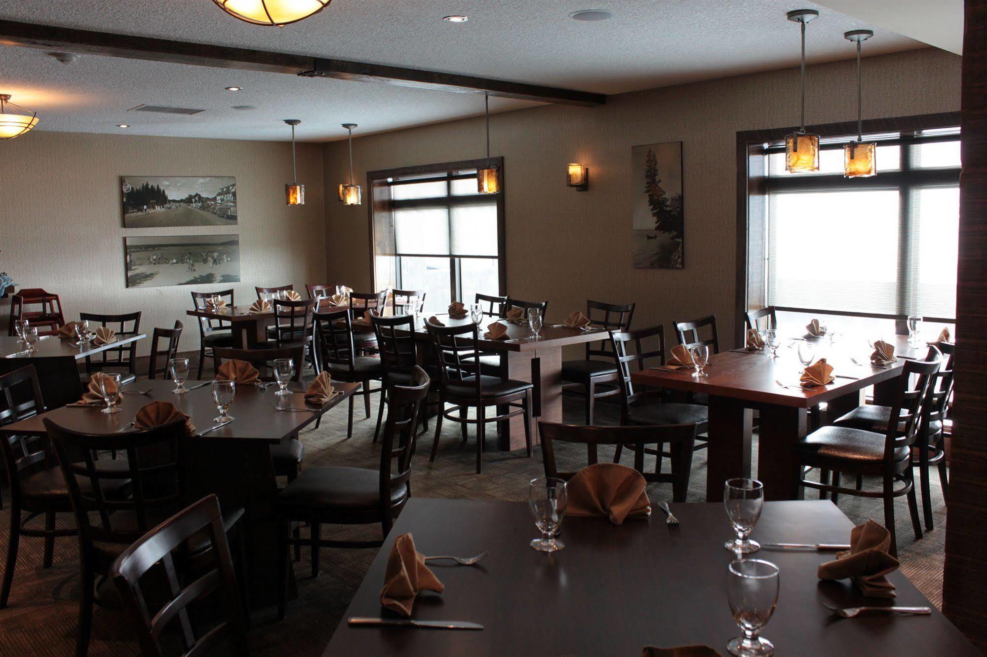 Elkhorn Resort, Spa, And Conference Centre Wasagaming Extérieur photo