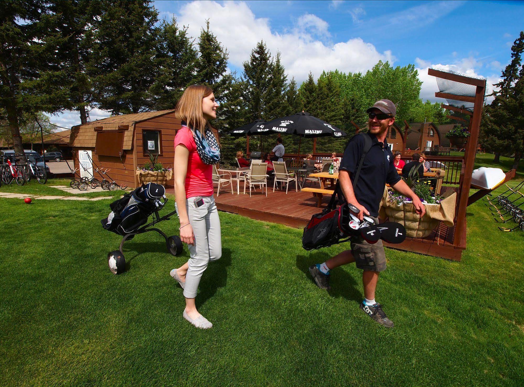Elkhorn Resort, Spa, And Conference Centre Wasagaming Extérieur photo