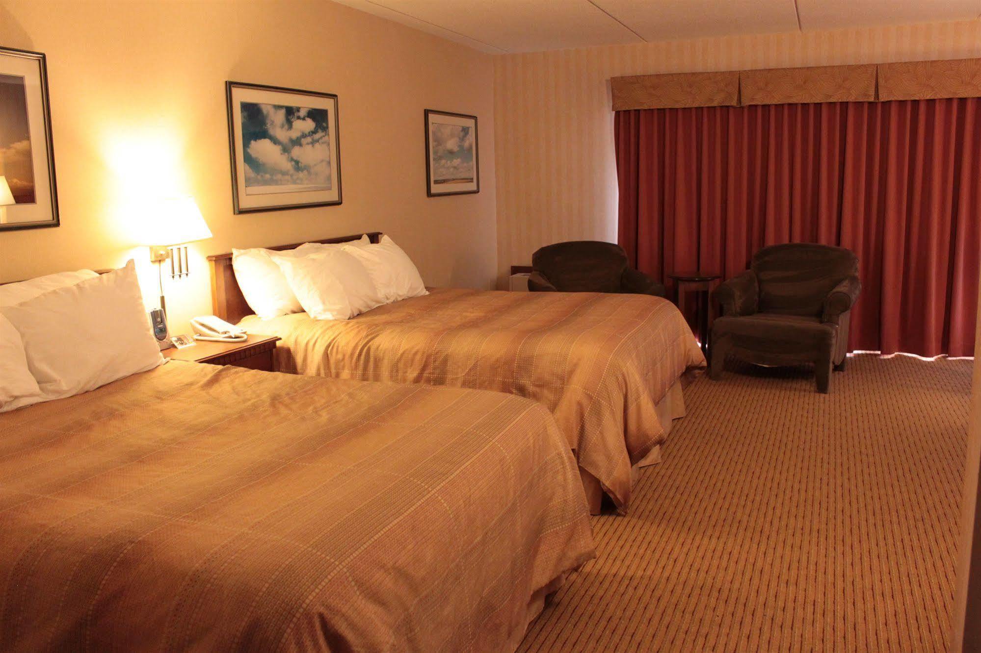 Elkhorn Resort, Spa, And Conference Centre Wasagaming Extérieur photo